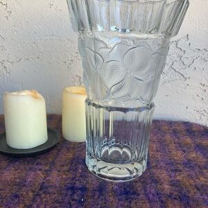 RARE Josef Kranz “Pansies”Pressed Glass Crystal Vase Germany Bleikristall